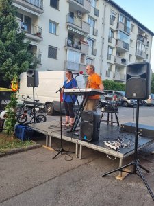 Srečanje stanovalcev bloka na Jamovi 04